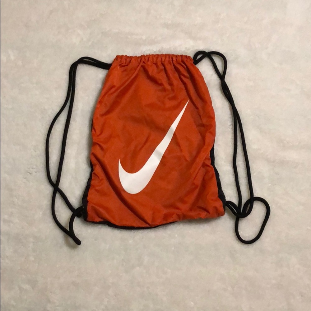Nike drawstring bag